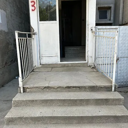 아파트 3 Min Walk To Balkan *