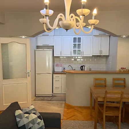 3 Min Walk To Balkan Apartment Skopje